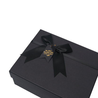 GoPlayer hardshell case with satin ribbon