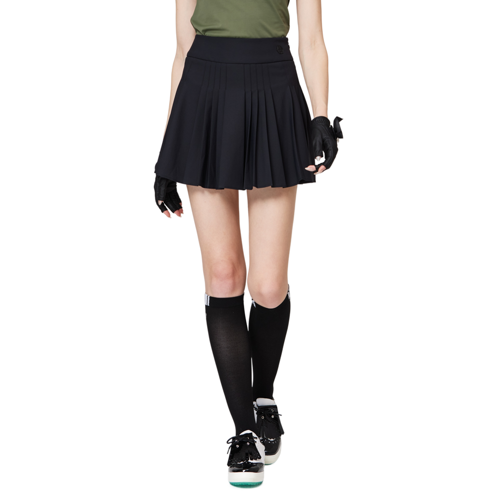 High-waisted women's pleated skirt