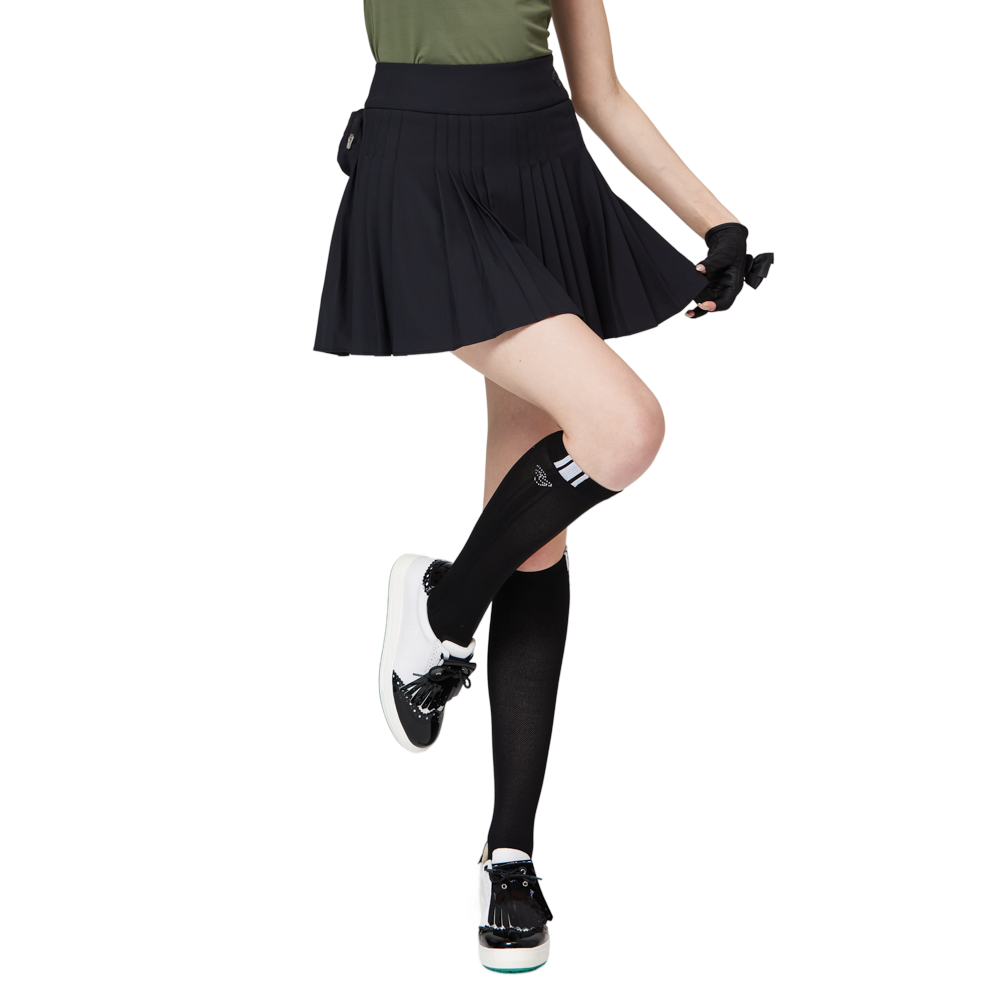 High-waisted women's pleated skirt