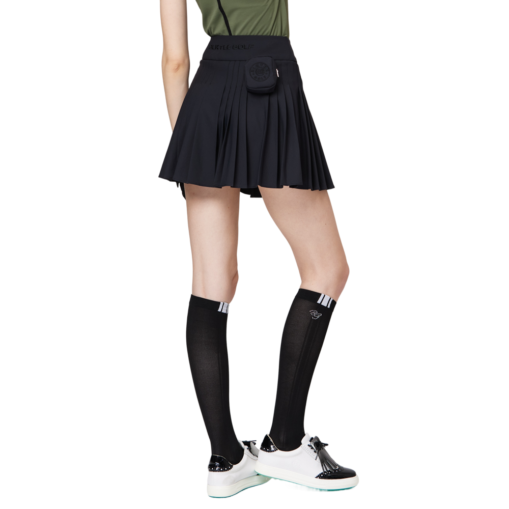 High-waisted women's pleated skirt